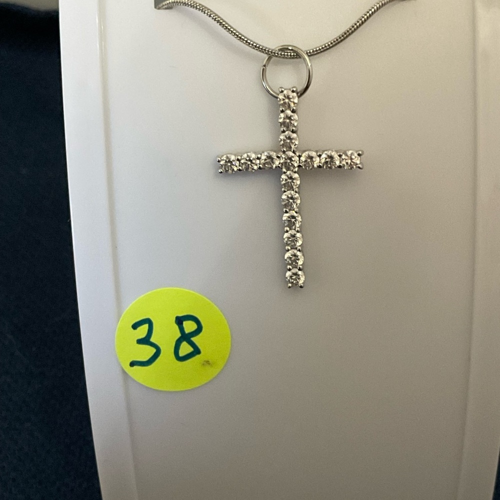Sparkling Silver Cross Pendant Necklace